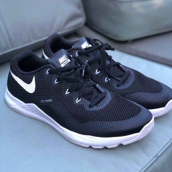 nike training flywire shoes